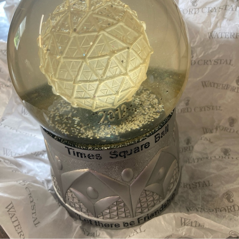 Waterford Crystal SnowGlobe Times Square Ball Let There Be Friendship Music 2012